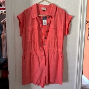 Brand new romper never worn such a pretty peach color